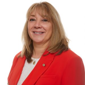 Eileen_Couture with pin